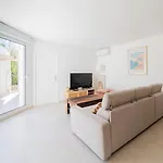 Bord De 6 Couchages Avec Jardin Et Garage Villa *
