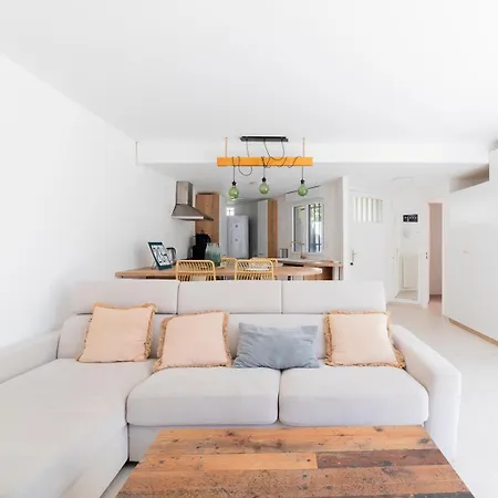 Villa Bord De 6 Couchages Avec Jardin Et Garage