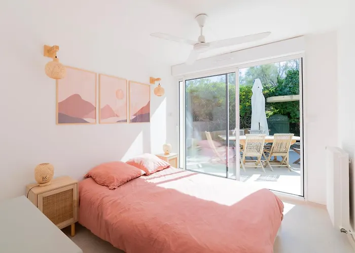 Bord De 6 Couchages Avec Jardin Et Garage