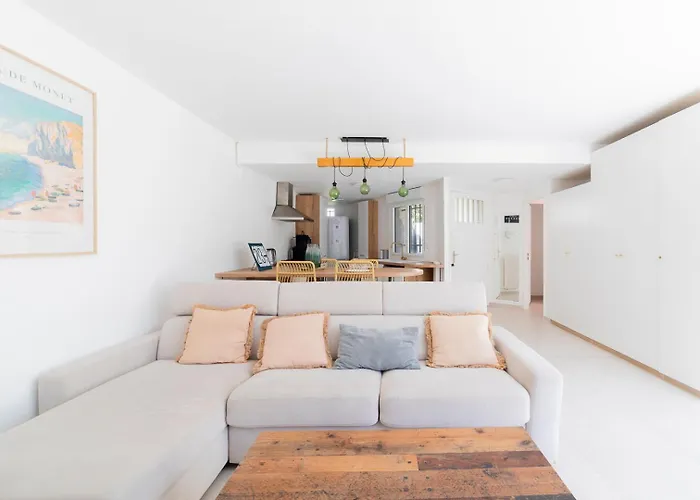 Вилла Bord De 6 Couchages Avec Jardin Et Garage